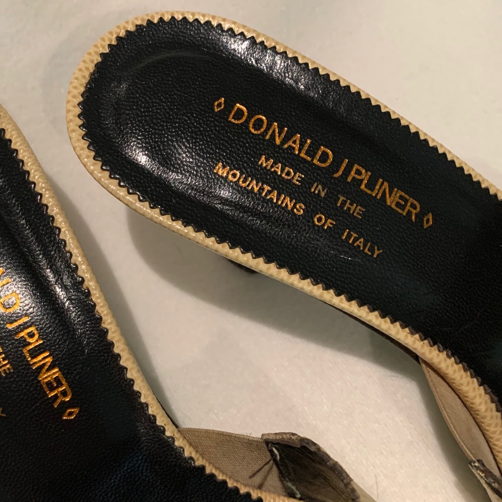 Donald J. Pliner Leather Kitten Heel Mules - Picture 3 of 14